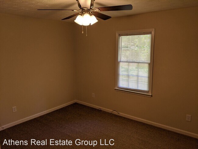 Photo - 2 br, 1 bath House - 661 Maplewood Lane