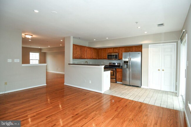 Building Photo - 11361 King George Dr