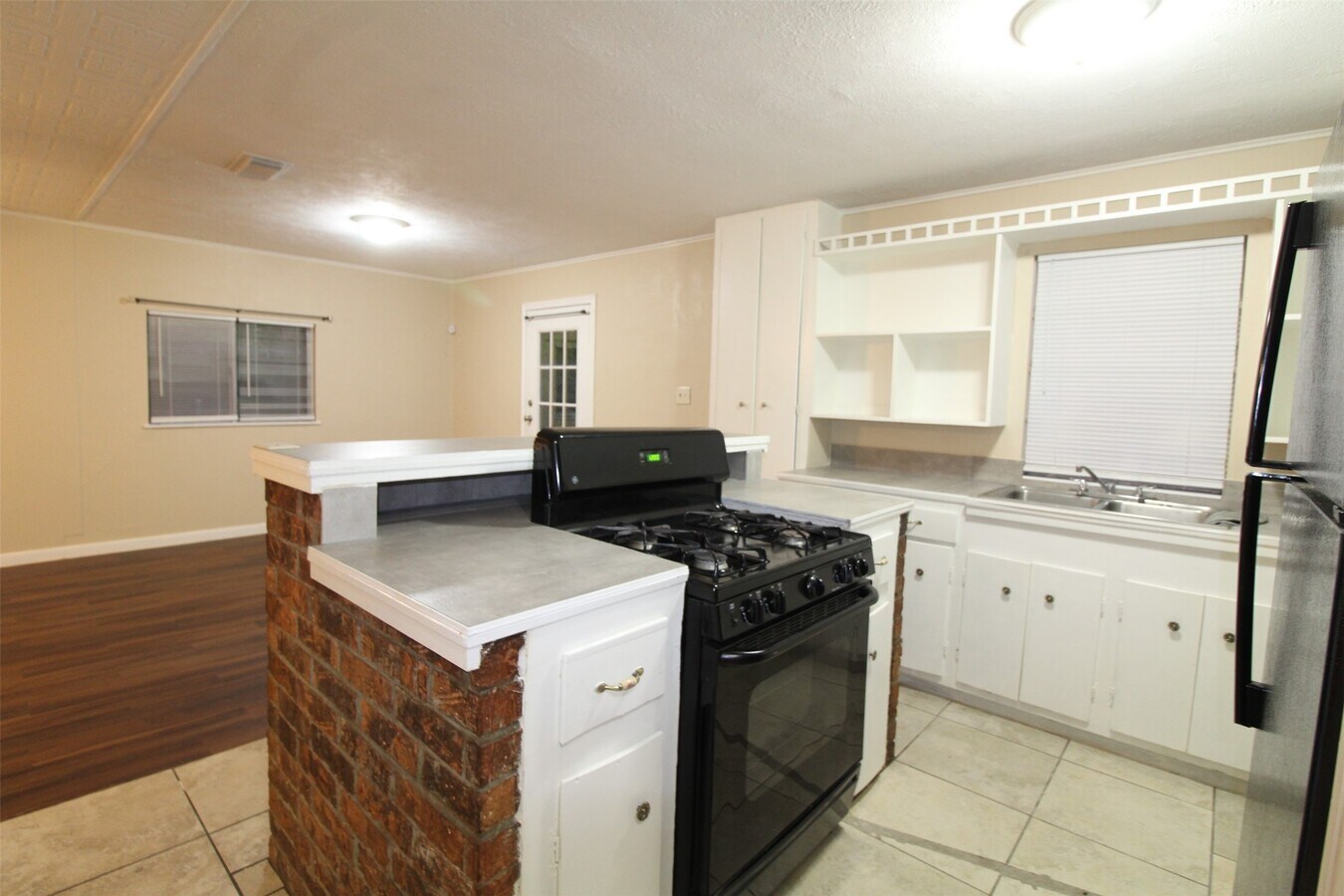 Photo - 6631 Castlebay Dr