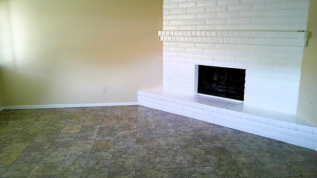 Photo - Adorable Single Level Eastside Duplex With Evaporative Air Located In Quiet Neighborhood