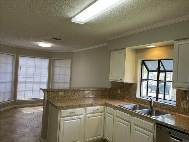 Photo - 3118 Redcliff Dr
