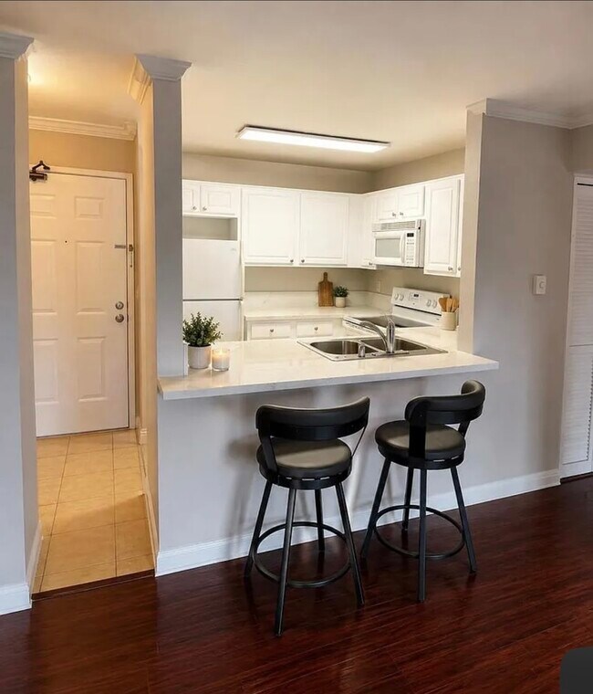 3550 Lebon Dr Unit villa
