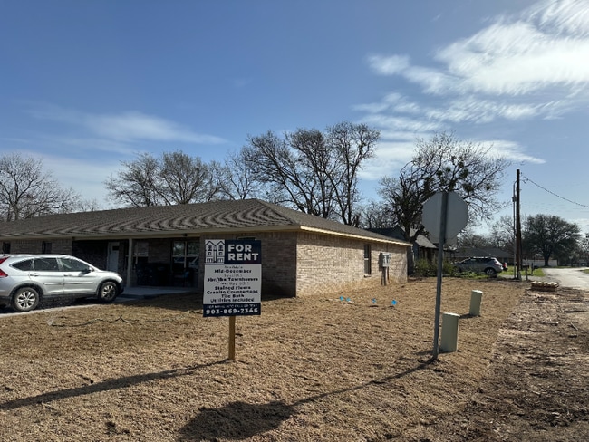 Photo - 407 S 4th Ave