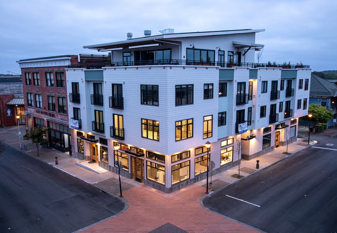 138 E Street - 138 E Street Apartments Unit 204