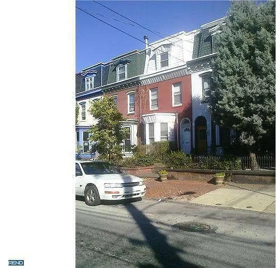 Photo - 2207 Bainbridge St