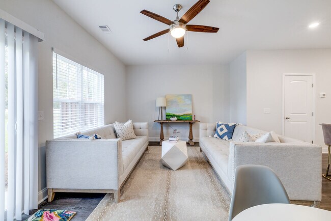 Photo - 45 Belleau Woods Cir