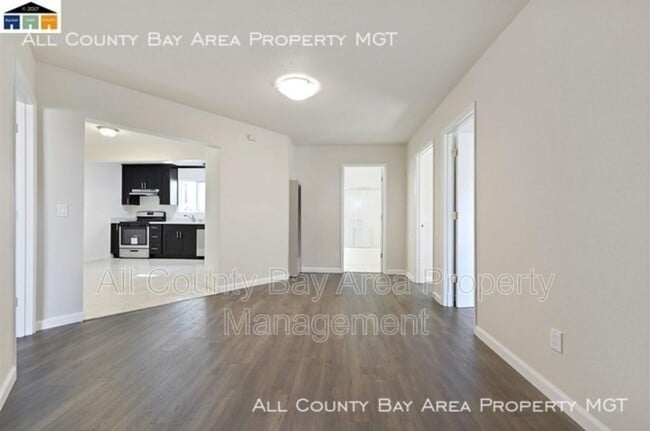 2462 Taylor Ave Unit B