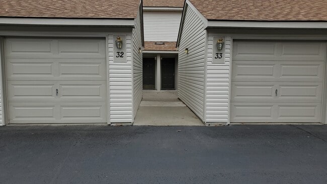 Building Photo - 209 E 18th Ave Unit #32