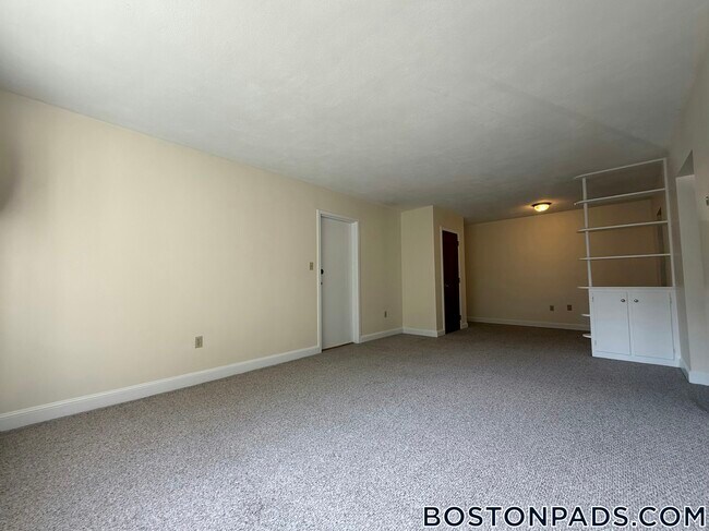 Photo - 12 Brattle Dr Unit 6