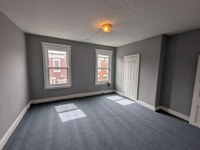 Photo - Lovely Home - Hunting Park