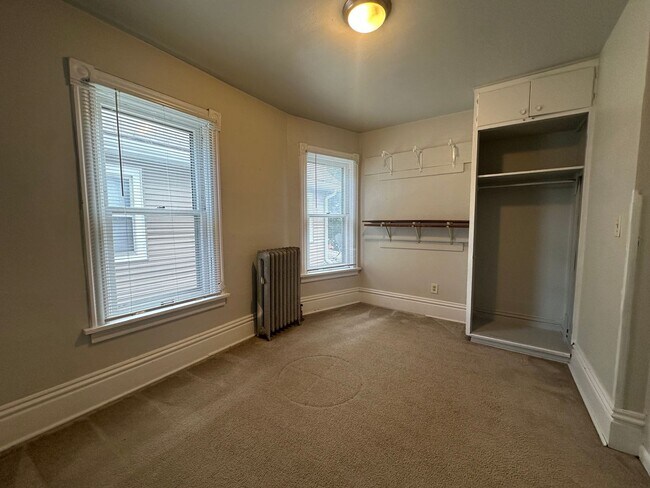 1022 Erin St
