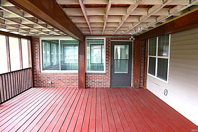 Photo - 3900 Bronson Ln