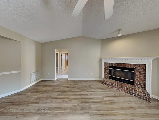 Photo - 1561 Candice Ct