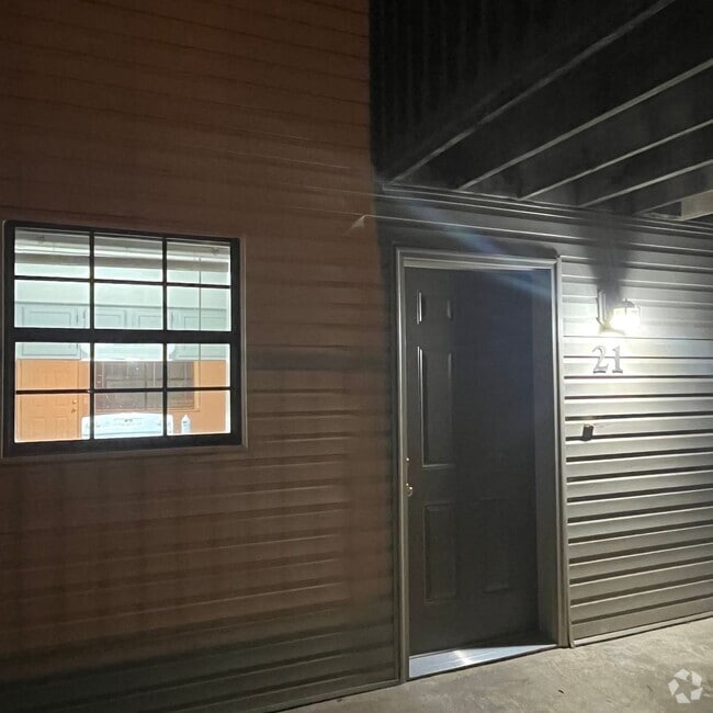 Building Photo - Apartment for Rent