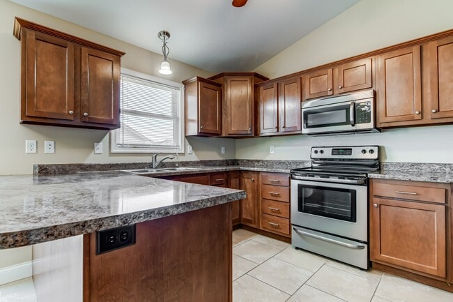 Photo - 2915 Sandy Ln