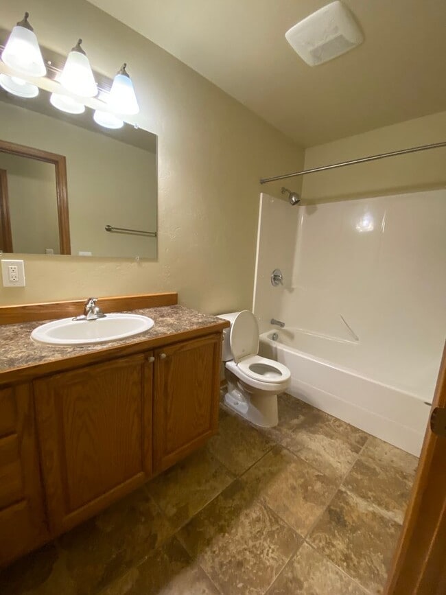Photo - 3 Bed/2 Bath Home with Columbia River & Mt...