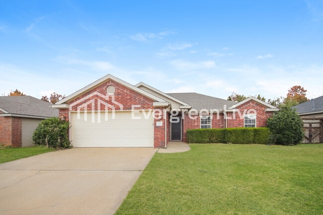 Building Photo - 409 E McCann Rd