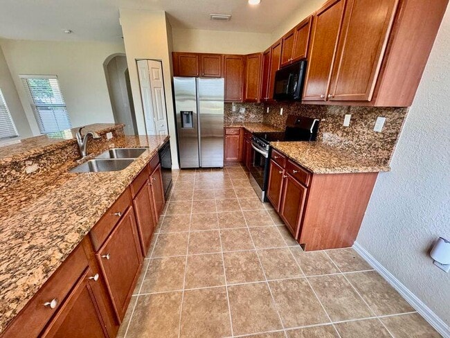 Photo - 298 Lake Monterey Cir