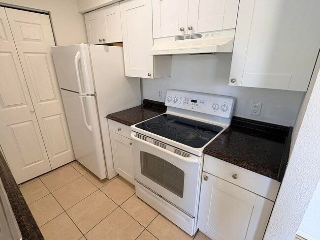 Photo - 1/1 Condo for Rent in Fort Myers Unit 718
