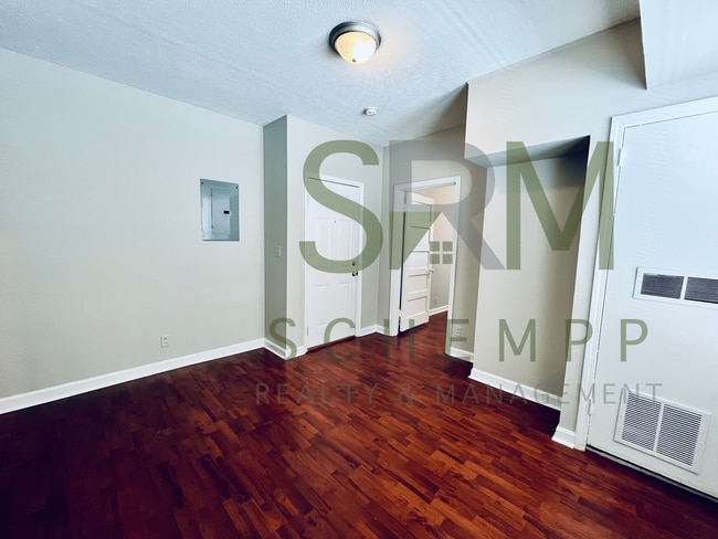 Photo - 307 Woodbine St Unit 3