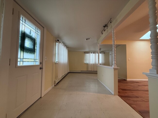 Photo - 590 Princeton Ave