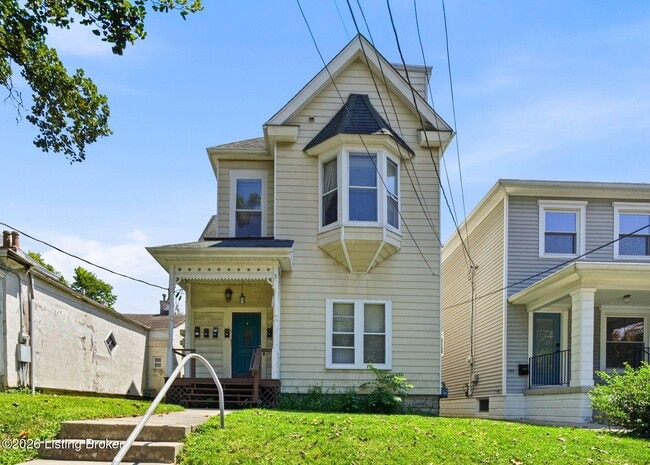 Building Photo - 1612 Ellwood Ave Unit 4