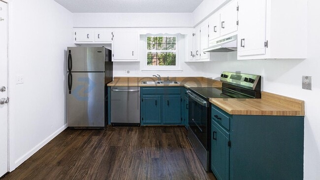 Photo - 626 Netherlands Dr