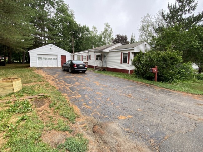 Building Photo - 40 Highland Ave