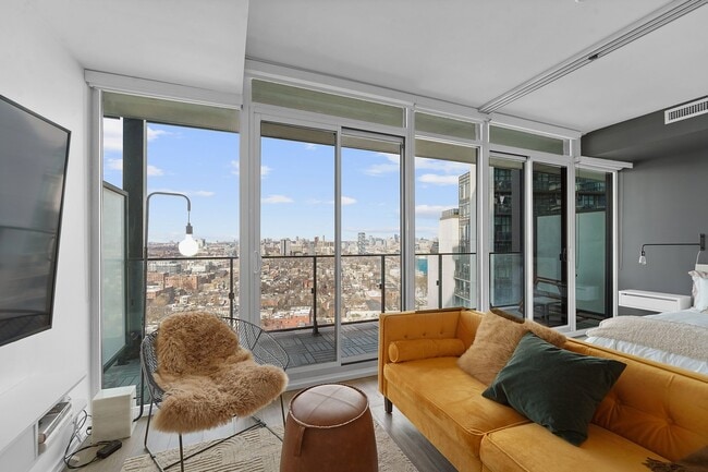 Building Photo - 125 Peter St