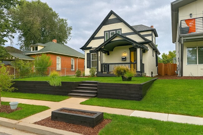 Building Photo - 2437 S Bannock St