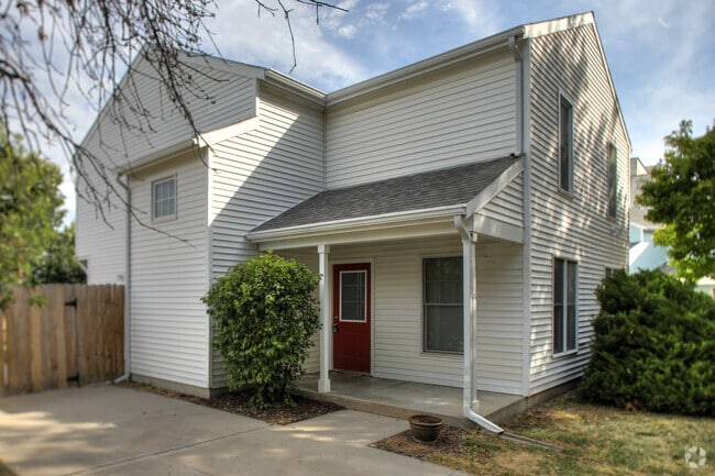 Building Photo - 1821 Whittier St Rental
