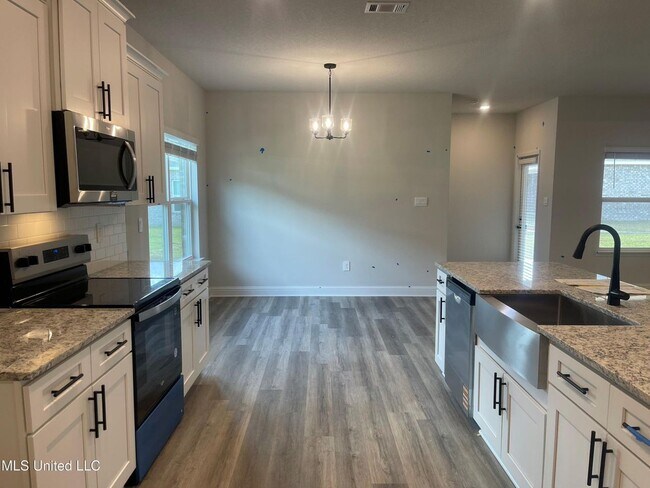 Photo - 13569 Sarus Dr