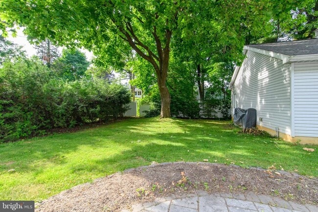 Photo - 3205 Cambridge Cir