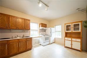 10 Hendricks St Unit 1