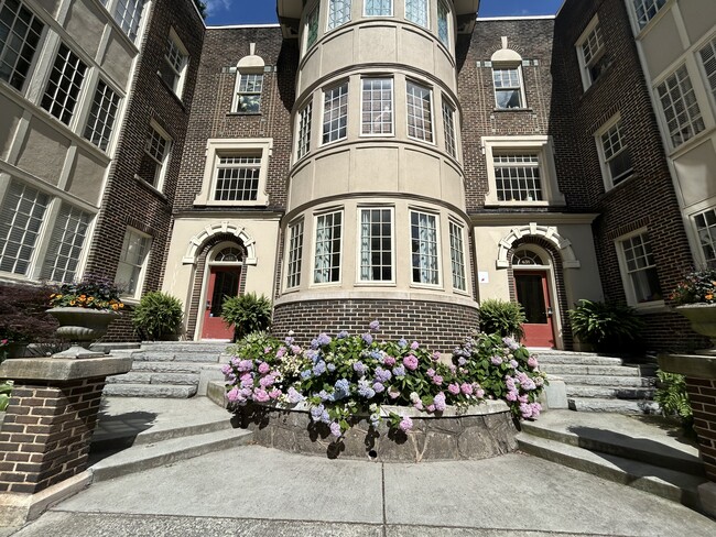 Photo - 635 Myrtle St NE Unit #4