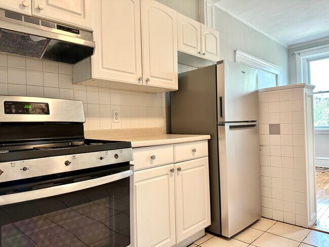 Photo - 330 St Paul St Unidad 4