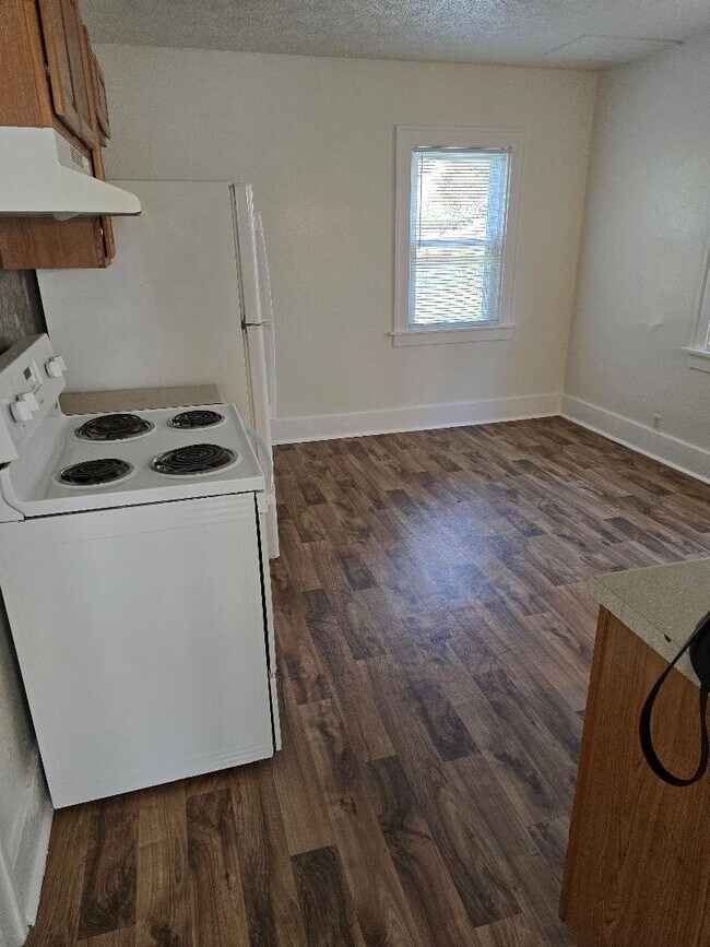 Photo - 522 Mabel St