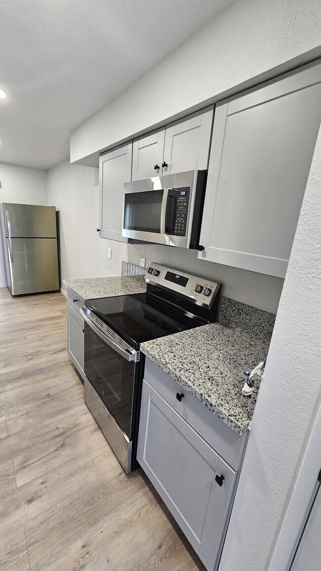 Photo - 380 Grant Way Unit 3