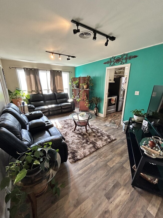 Photo - 2039 Normal Ave
