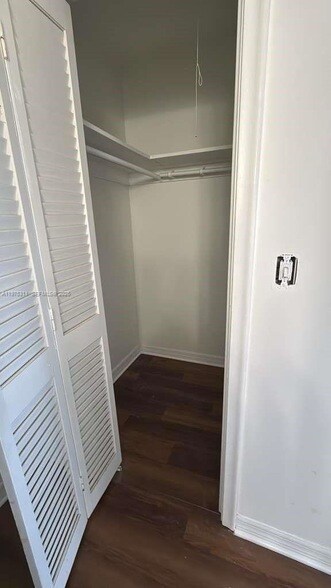 Photo - 104 Easthampton E Unidad 104