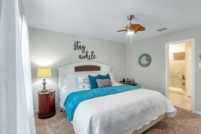 Photo - **Stunning 4BR/3BA Home with Dual Primary Ensuites & Modern Upgrades!**
