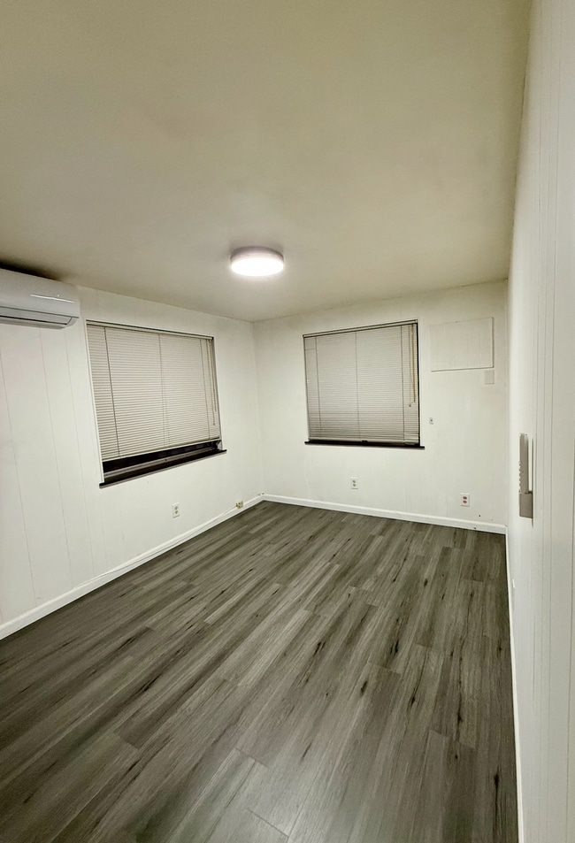 Photo - 6860 N Waterway Dr