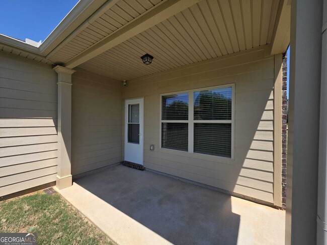 Photo - 1476 Empress Dr