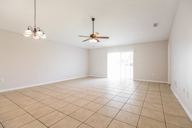 Photo - 221 Timbercreek Pines Cir