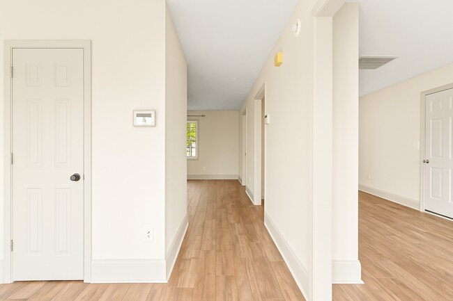 Photo - 208 Yearling Loop