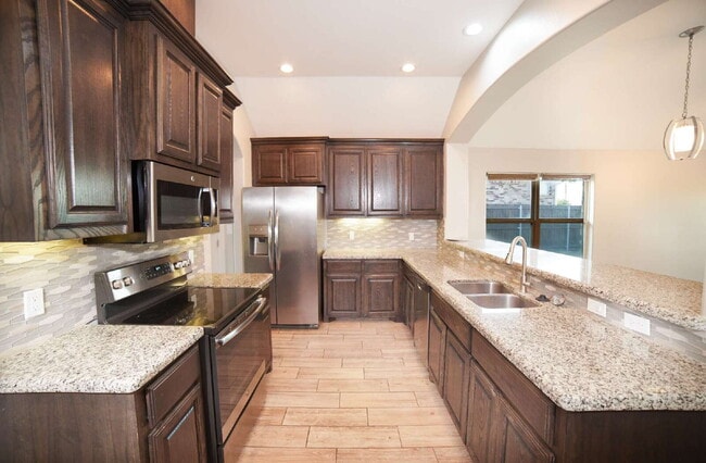 Photo - "Charming 3-Bedroom Retreat with 2 Full Baths in McAllen - Spacious 1688 Sq. Ft.!"