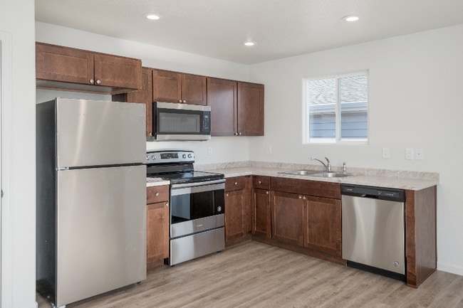 Photo - 6331 Main St Unidad B
