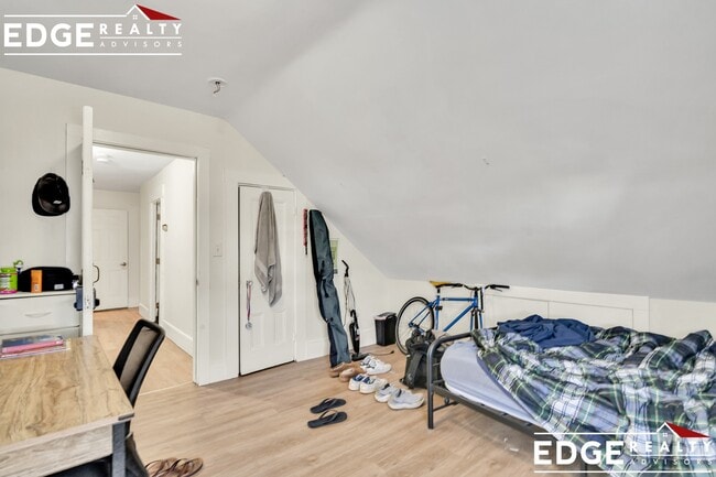 Photo - 22 Ashford St Unit 1