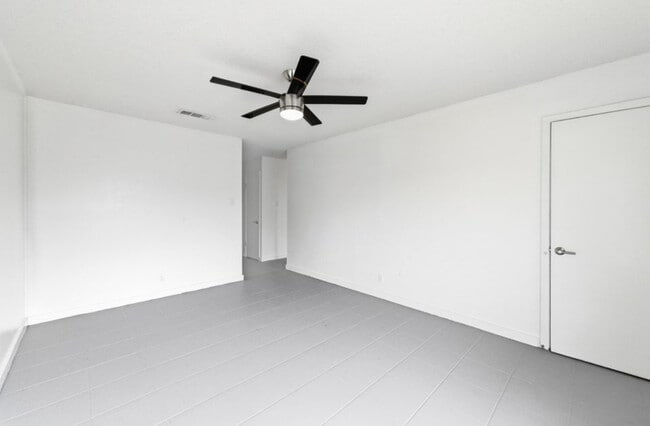 Photo - 3408 Dolphin Dr