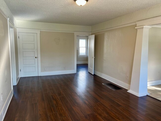 Photo - 1042 N Harrison Ave Unidad 1042 N Harrison Ave # A